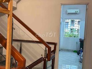 nhà mặt tiền cho thuê phòng có máy lạnh