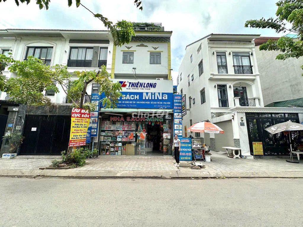 Bán nhà mặt phố 120m2 Đường số 1 Bình Chiểu 4 tầng thang máy