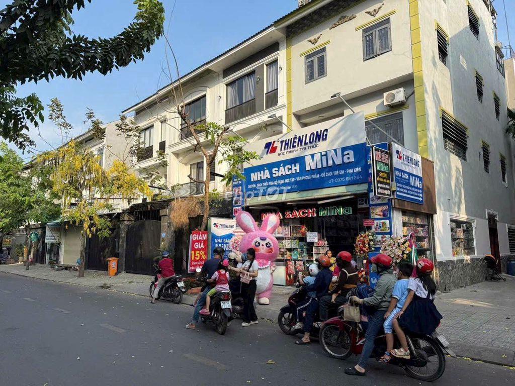 Bán nhà mặt phố 120m2 Đường số 1 Bình Chiểu 4 tầng thang máy