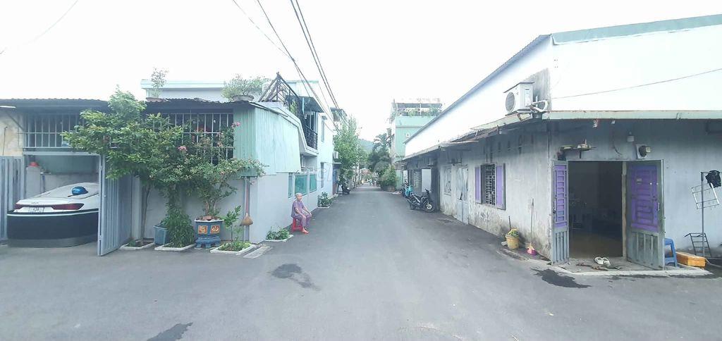 BÁN ĐẤT 3 MẶT TIỀN KIỆT Ô TÔ TRƯỜNG SƠN, PHƯỜNG CẨM LỆ