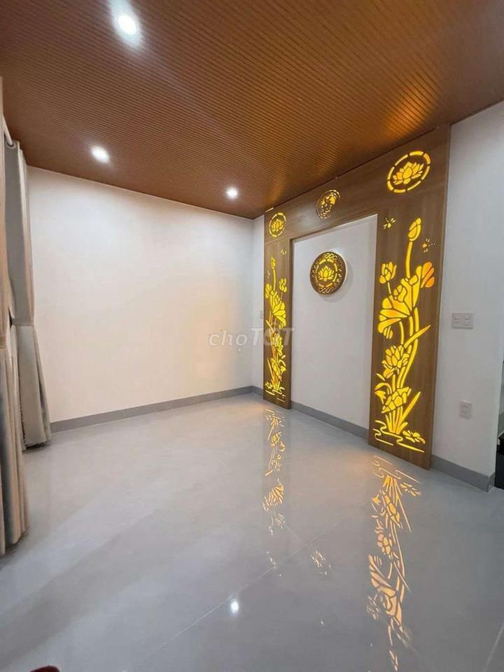 Bán nhà 3 tầng diện tích đất : 80m2 (8m × 10m) kiệt ôtô Tôn Đức Thắng 