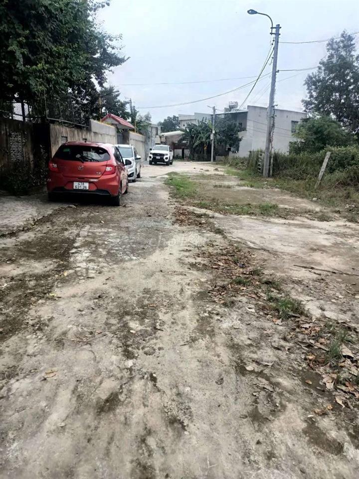 bán lô hòa tiến, đường bê tông 10m trước đất