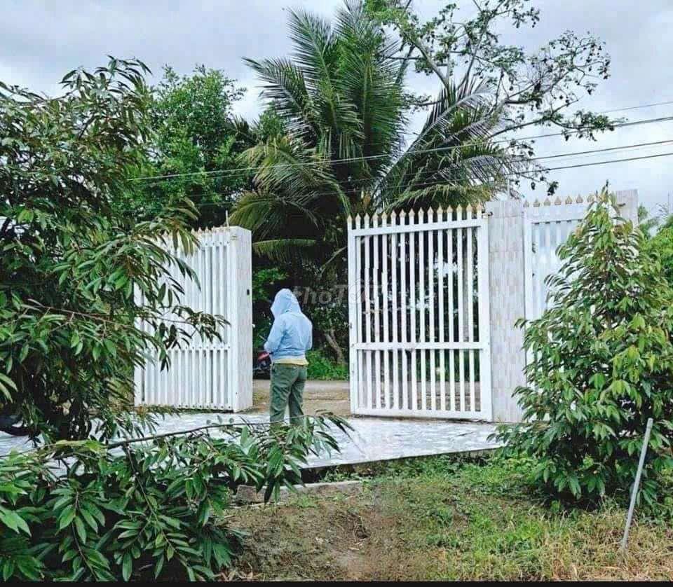BÁN GẤP NHÀ VƯỜN CHUYỂN VỀ QUÊ