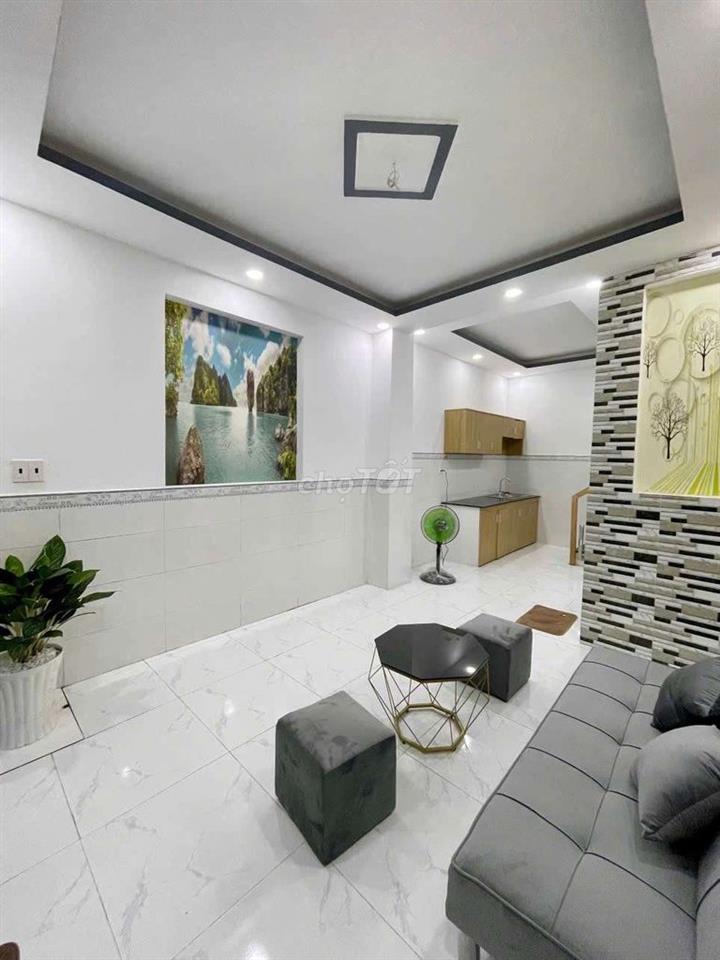 Trả nợ đá banh nên bán lỗ căn nhà 350tr o mỹ hạnh bắc