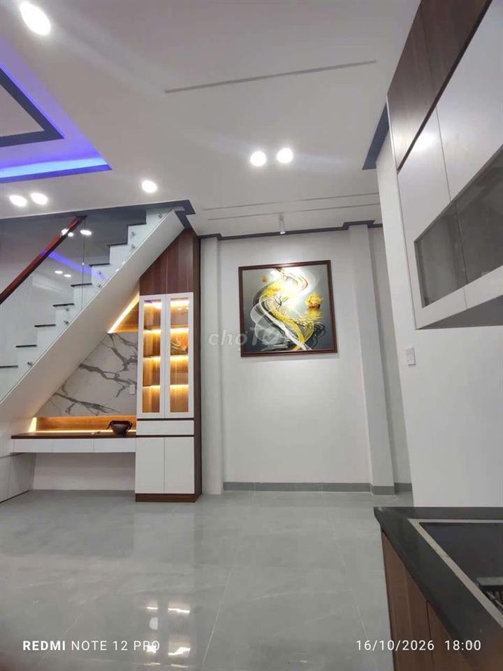 Cần bán gấp nhà ở ngã ba mỹ hanhj 450tr