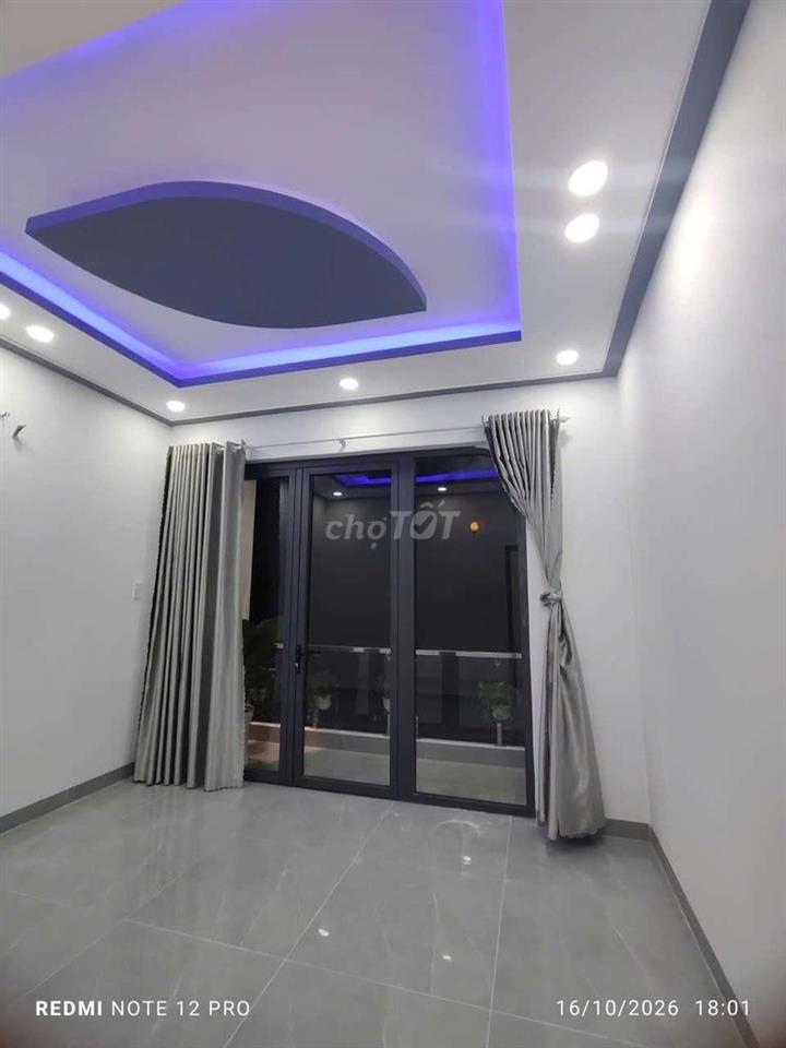 Cần bán gấp nhà ở ngã ba mỹ hanhj 450tr