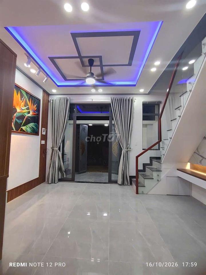 Cần bán gấp nhà ở ngã ba mỹ hanhj 450tr