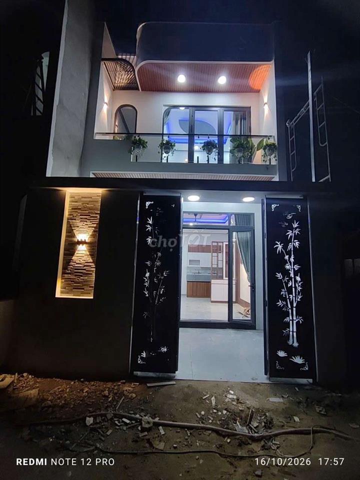 Cần bán gấp nhà ở ngã ba mỹ hanhj 450tr