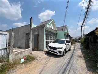 Cần bán đất Long An có sẵn nhà với kho