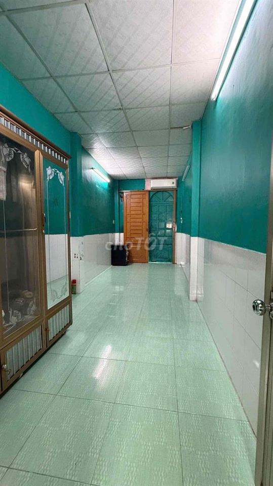 Cần bán nhà Q8
