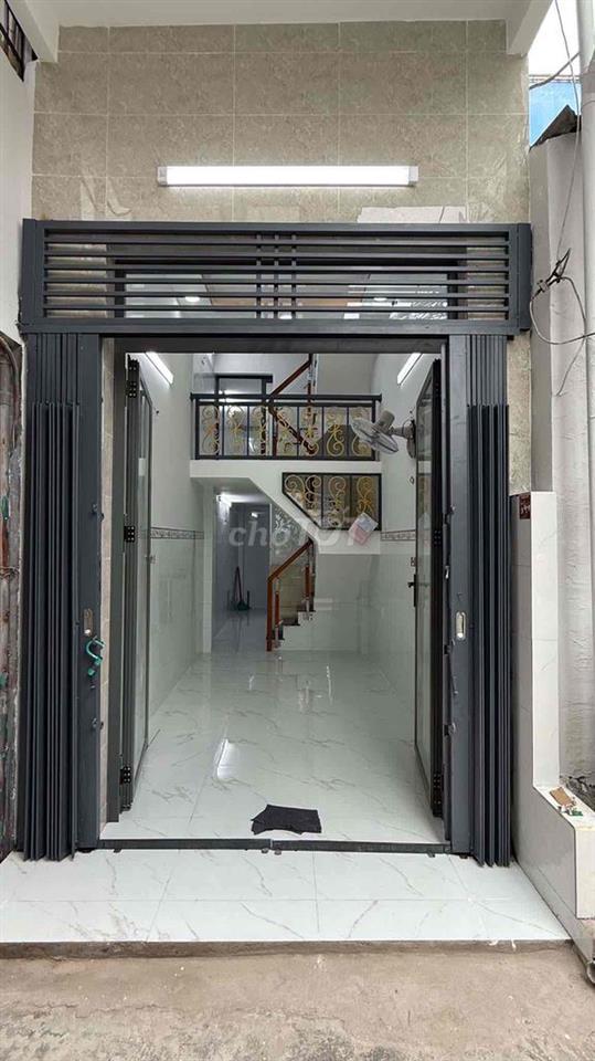 Cần bán nhà mới xây Q8 giáp ranh Q6