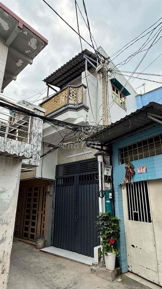 Cần bán nhà mới xây Q8 giáp ranh Q6