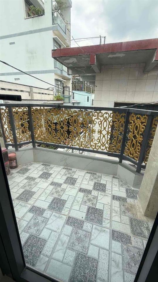 Cần bán nhà mới xây Q8 giáp ranh Q6