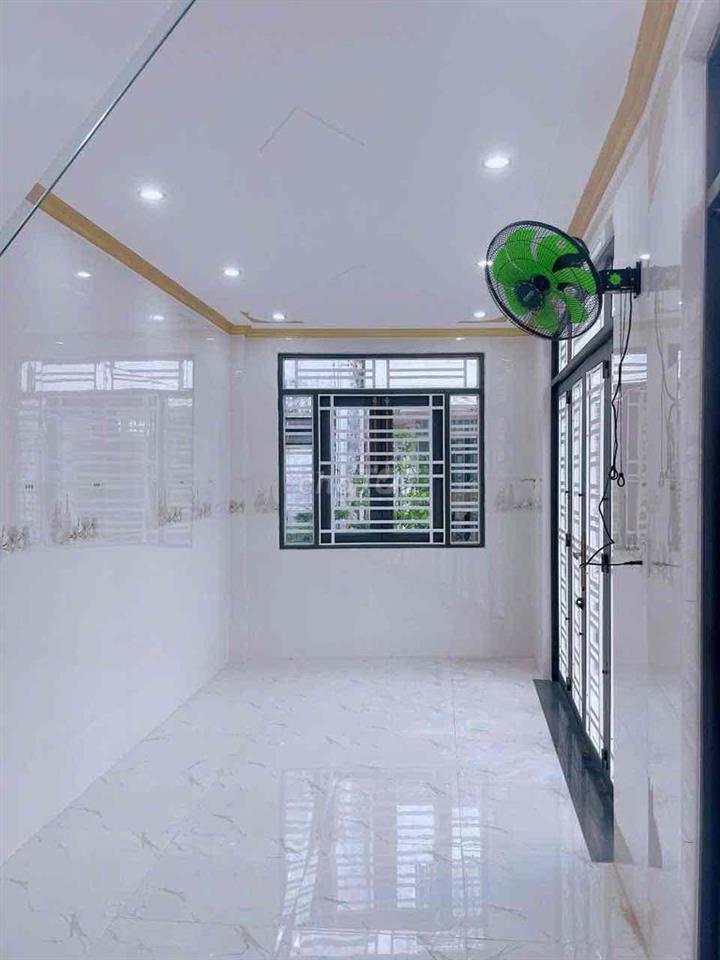 CHO THUÊ NHÀ MẶT TIỀN ĐƯỜNG HỒ XUÂN HƯƠNG