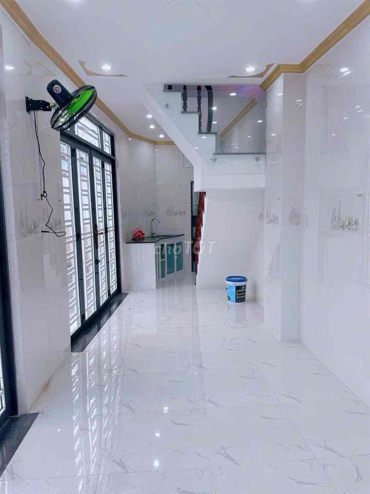 CHO THUÊ NHÀ MẶT TIỀN ĐƯỜNG HỒ XUÂN HƯƠNG