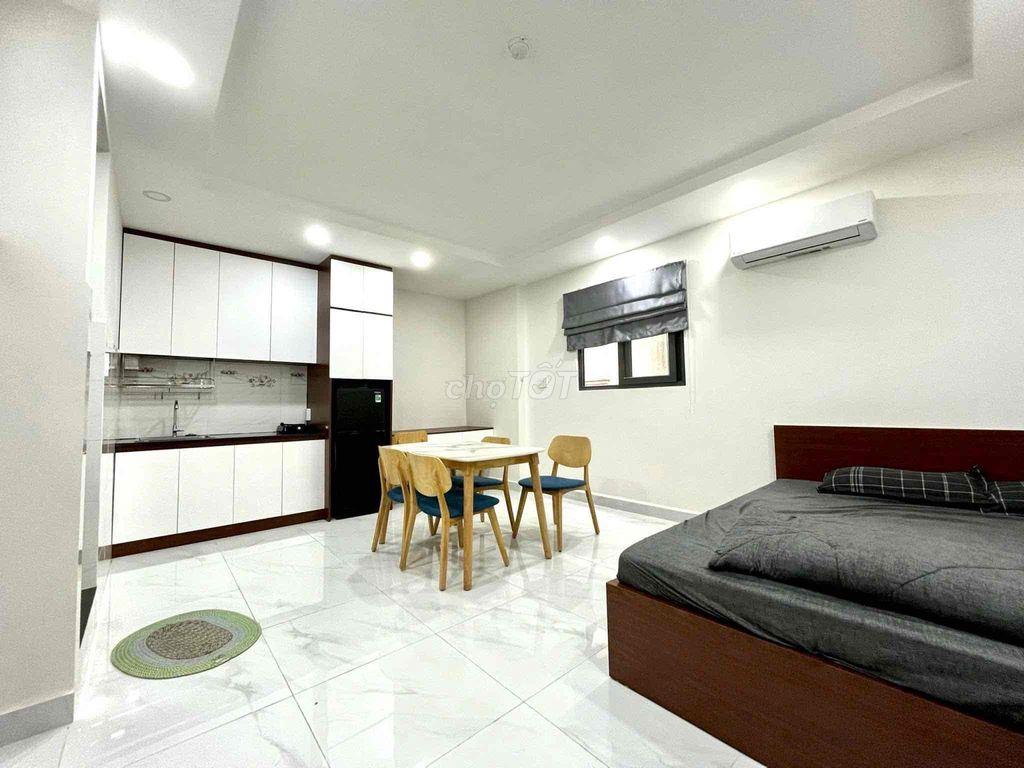 CĂN HỘ SANG XỊN MỊN CÁCH UEH CHỈ 2KM!!