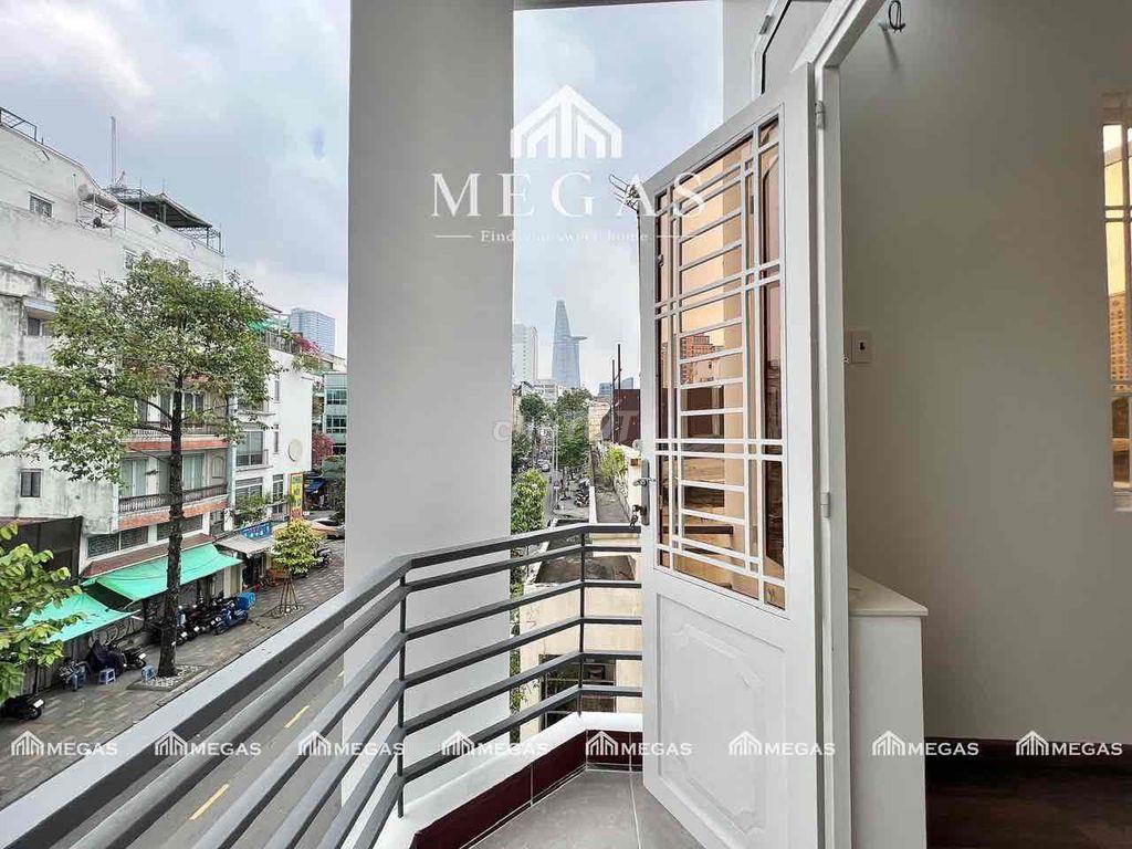 🏡 CĂN HỘ MỚI TINH BAN CÔNG THOÁNG, VIEW BITEXCO - FULL NỘI THẤT