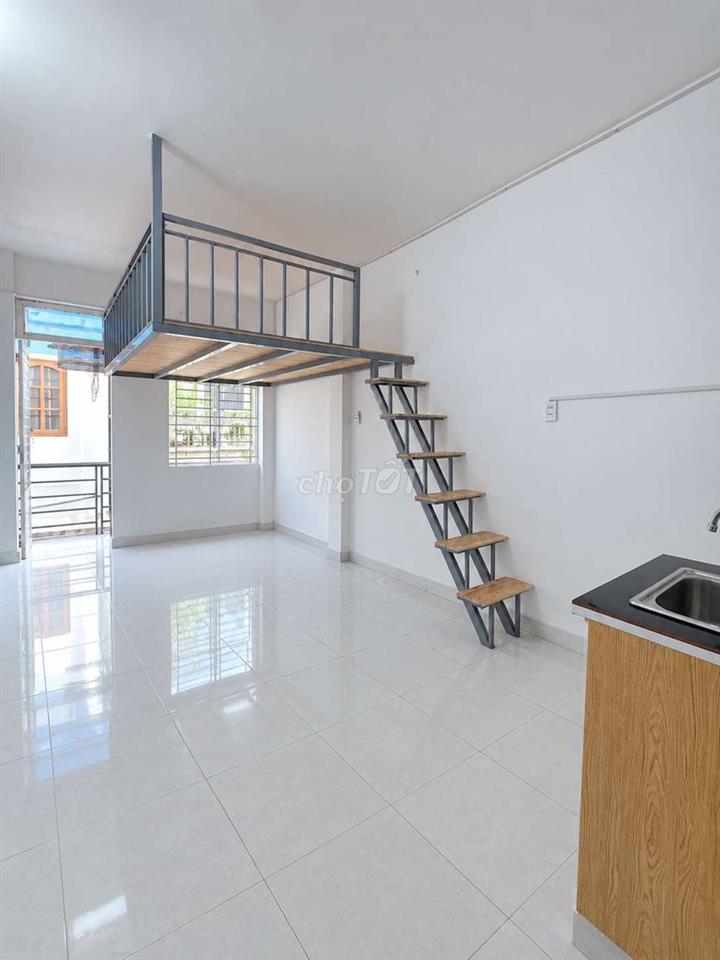 Khai Trương Trọ, Bang Công, Tách Bếp