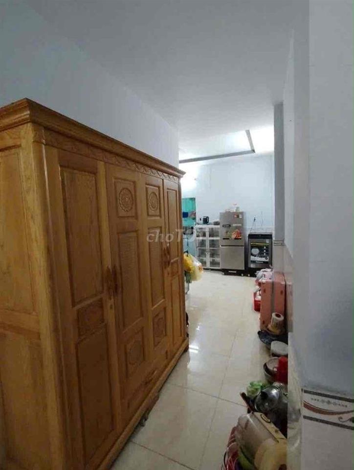 nhà Mặt tiền lớn khu kinh doanh đông đúc kế chợ và trường