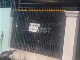 nhà Mặt tiền lớn khu kinh doanh đông đúc kế chợ và trường