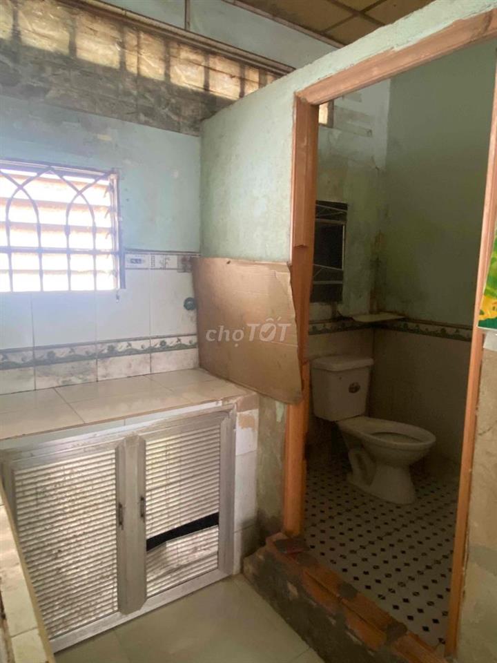 Phòng trọ cách oto 2 bước chân