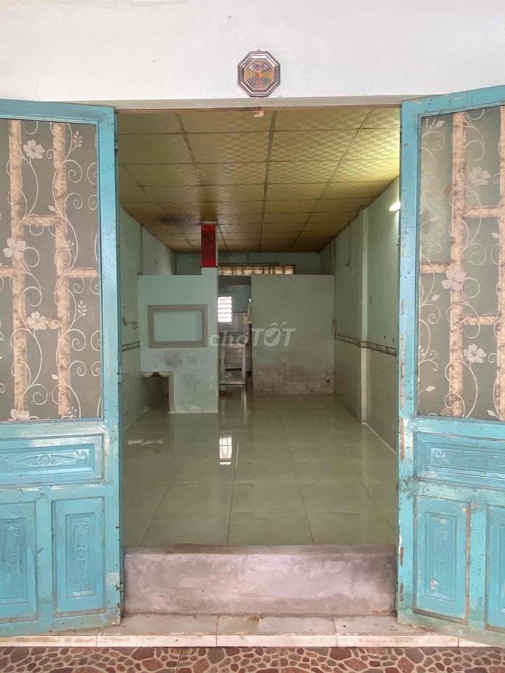 Phòng trọ cách oto 2 bước chân