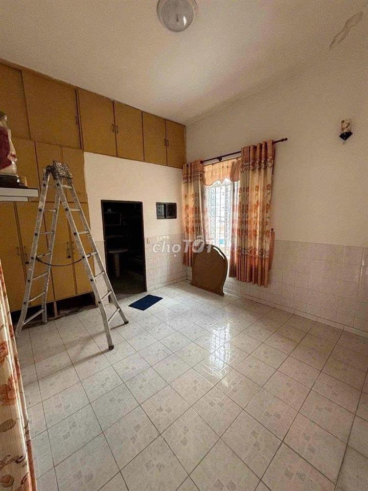 Nhà Phạm Văn Chiêu, Gò Vấp. DT: 6x20 Trệt 1 Lầu 3PN 4WC. Giá: 12triệu