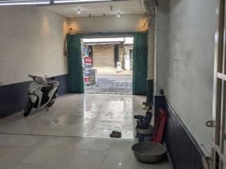 Cho thuê mặt bằng mặt tiền đường Lạc Long Quân