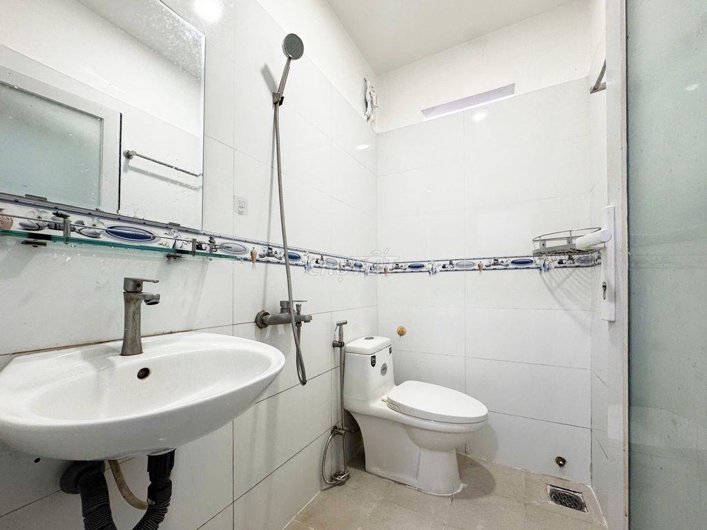  CĂN HỘ TỰ DO P.12 GV – NGAY GẦN CHỢ BÙI QUANG LÀ  