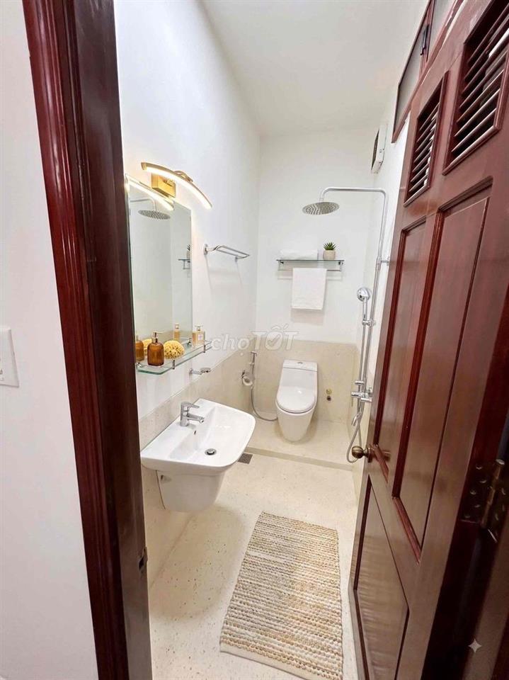Phòng CHDV Nguyễn Kiệm, kế bên BV175, ĐH gia định, CNghiep, Vlang