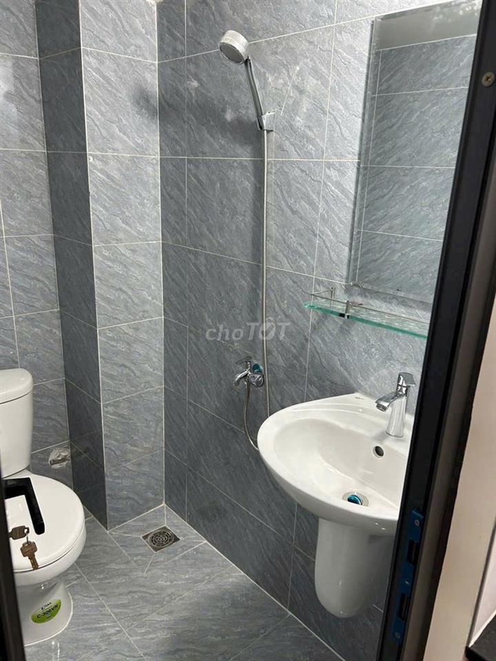 Phòng CHDV 842 Nguyễn Kiệm, kế bên BV175, ĐH CNghiep, ĐH Văn lang