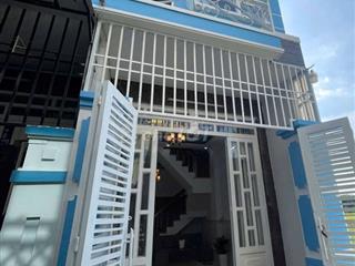 GẤP nhà bán 560tr ở Xuân Thới Sơn Hóc Môn có sân trước và giếng trời