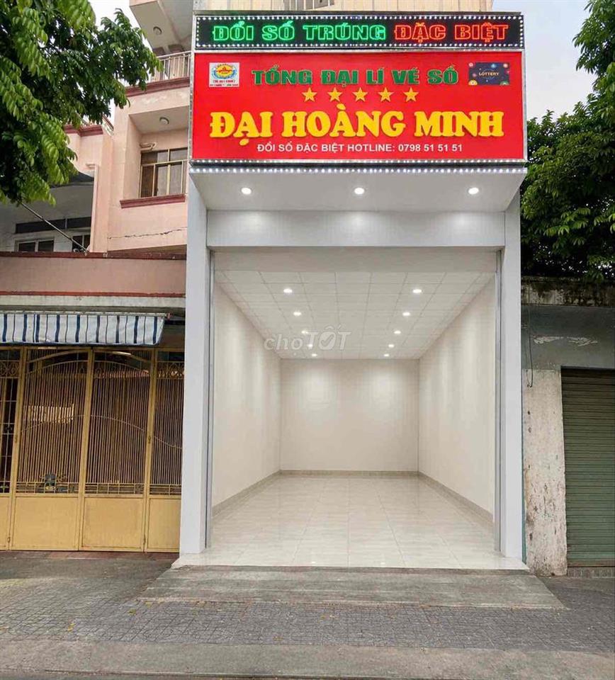Cho Thuê Mặt Bằng Riêng Biệt Lũy Bán Bích Ngang 5M Dài 5M, Vỉa Hè Rộng