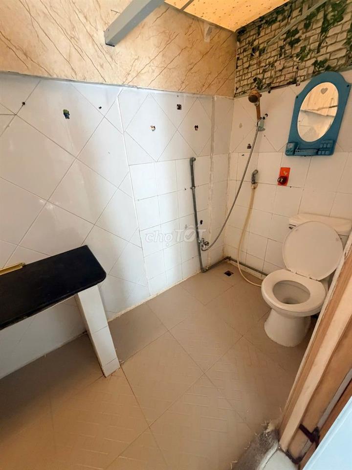Nhỉnh 4 đồng nhà hẻm thông Hai Bà Trưng - XD 27m2, 3 tầng