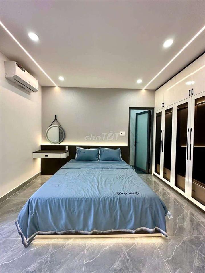 Bán nhà Thạnh Lộc Ngã tư ga 5x19 5 tầng giá 7tỷ700