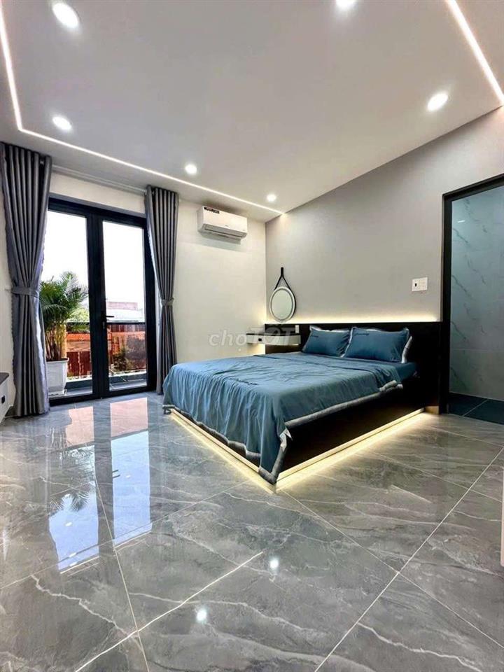Bán nhà Thạnh Lộc Ngã tư ga 5x19 5 tầng giá 7tỷ700