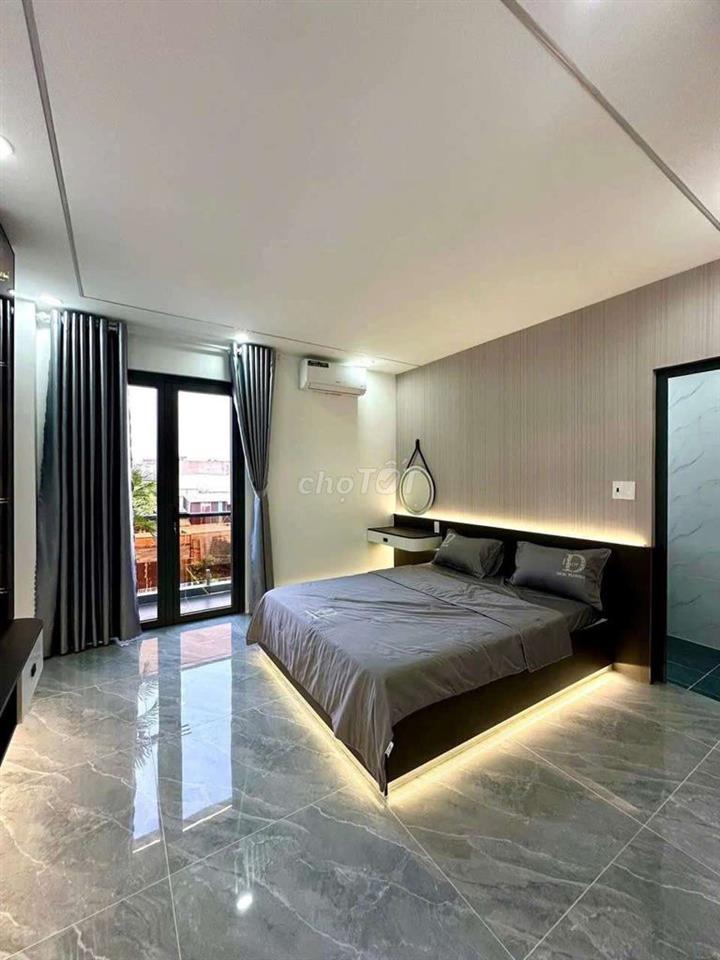 Bán nhà Thạnh Lộc Ngã tư ga 5x19 5 tầng giá 7tỷ700