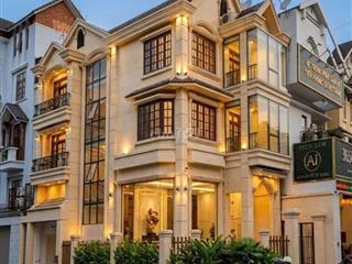 Góc 2 mặt tiền đường Hoa Lan và Phan Xích Long