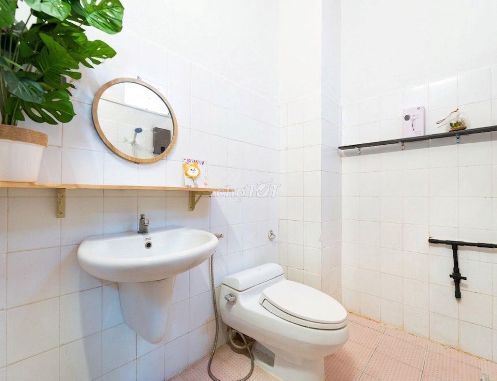 [ Landlord - Ảnh thật ] Chính chủ cho thuê căn hộ Q1 