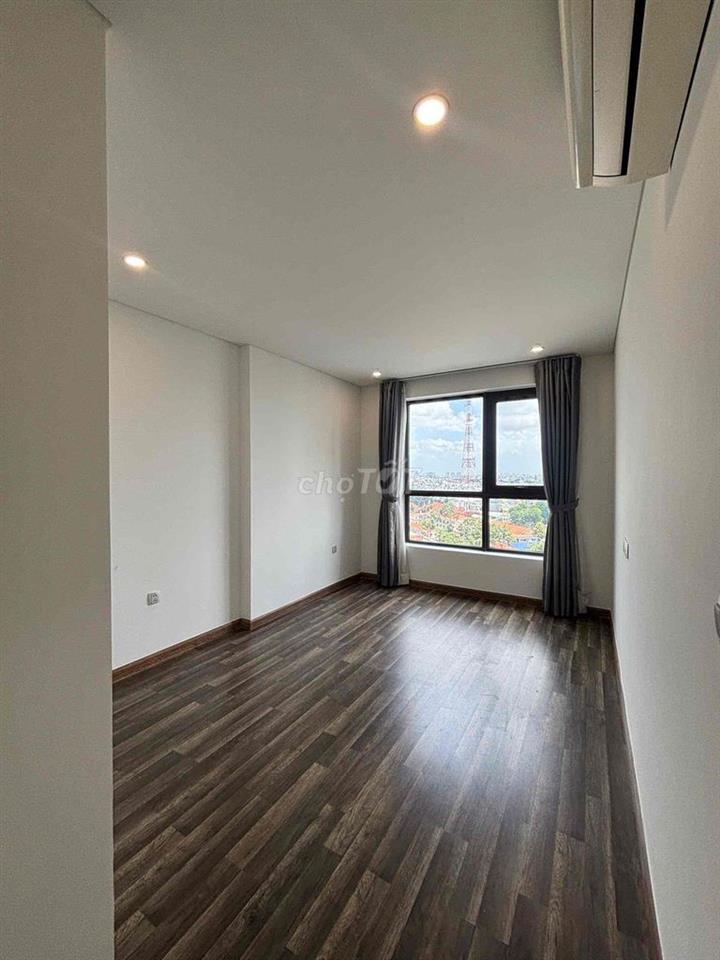 Cho thuê nguyên căn , nhà mới sơn sửa sạch đẹp