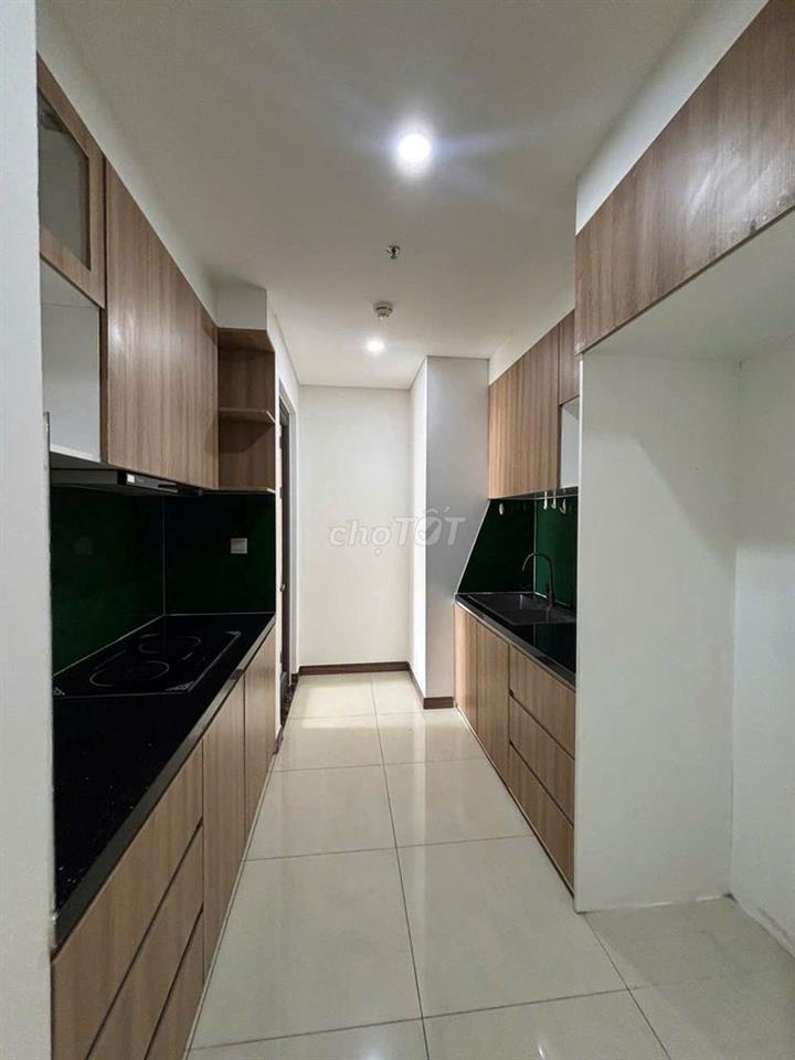 Cho thuê căn hộ đẹp nhà trống ở ngay