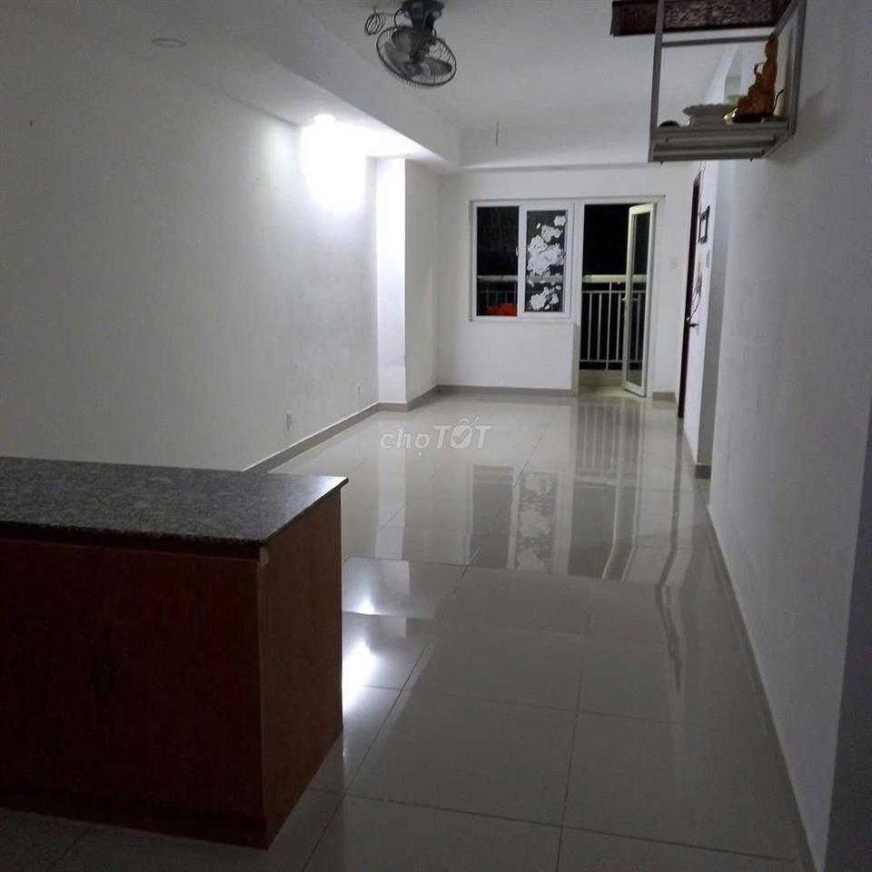 Chung cư Hoa Sen -262 Lạc Long Quân, căn 2p ngủ, giá 9tr/tháng