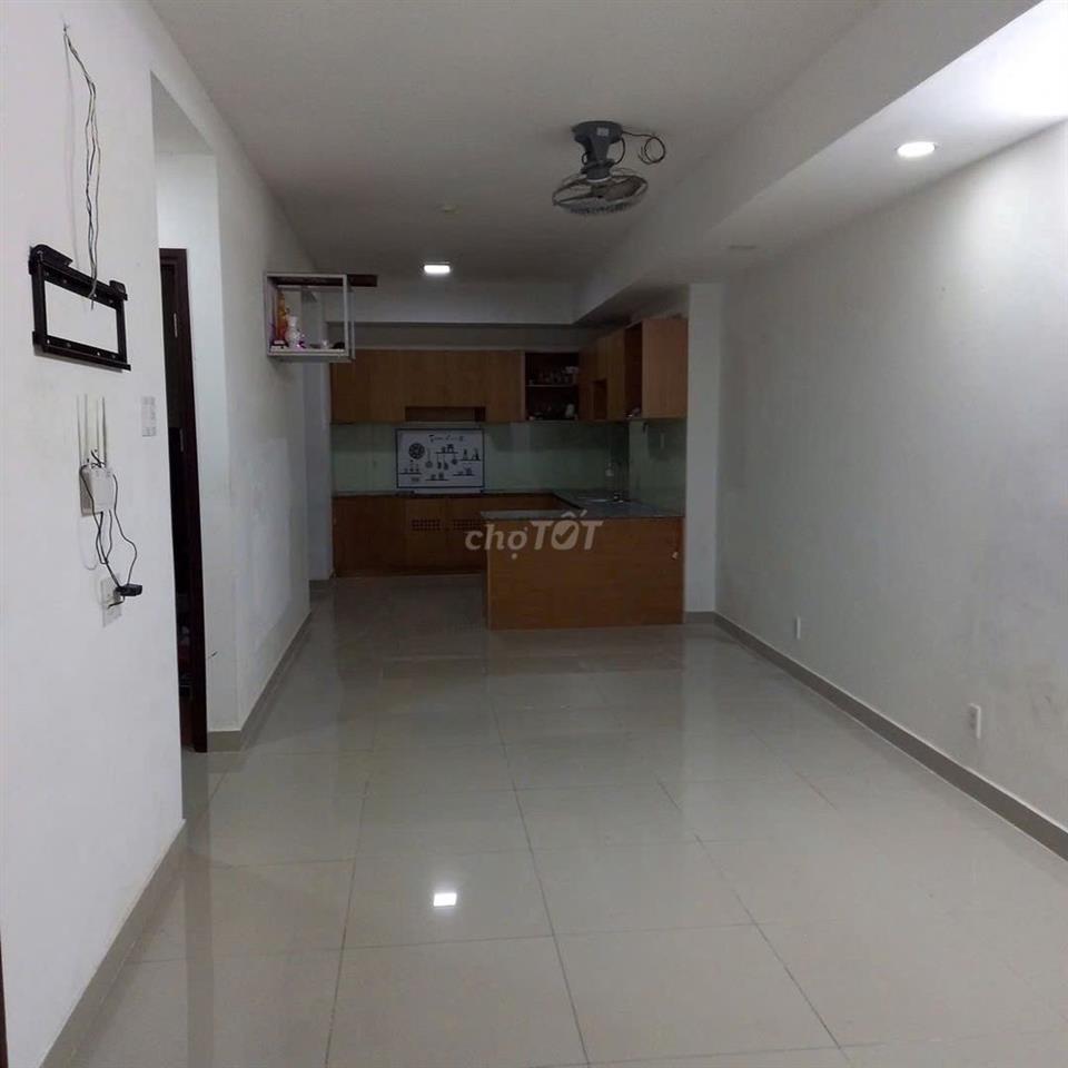 Chung cư Hoa Sen -262 Lạc Long Quân, căn 2p ngủ, giá 9tr/tháng