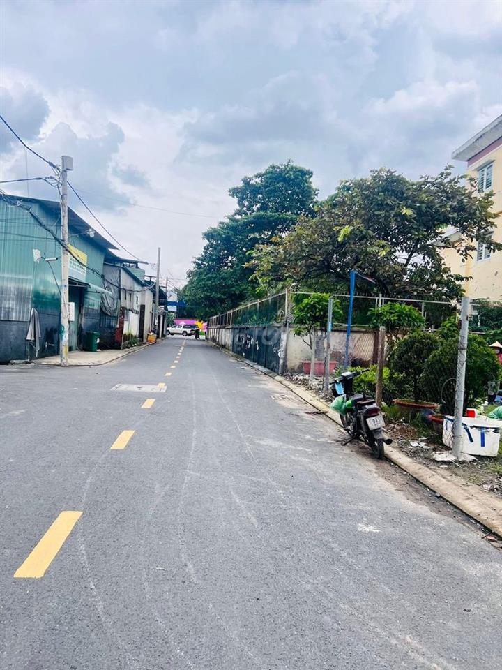 BÁN NHÀ CẤP 4 - HẺM 43 TRẦN THỊ NĂM, P. TRUNG MỸ TÂY, TP.HCM