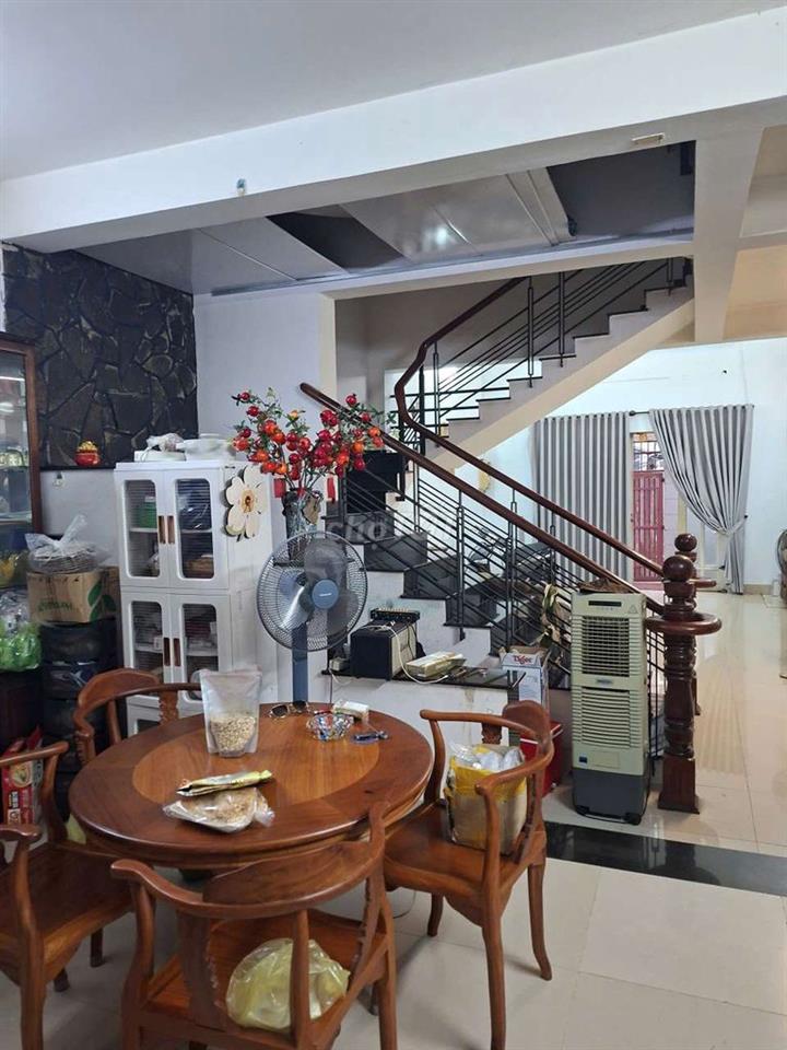 Chủ đi định cư gấp bán, giảm 1,3 tỷ, còn 83tr/m2