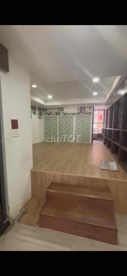 Cho thuê mặt bằng trường sa