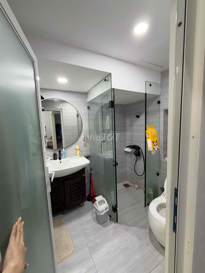 CHO THUÊ MẶT BẰNG VỪA Ở VỪA KINH DOANH 2WC-1PN (Được sửa chữa)