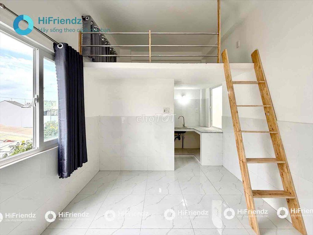 Đi bộ qua Công Viên Phần Mềm Quang Trung Q12