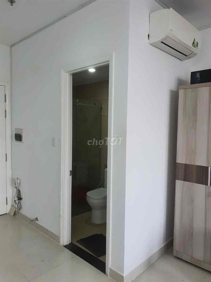 nhà đầy đủ nội thất. Giá thuê có thể thương lượng