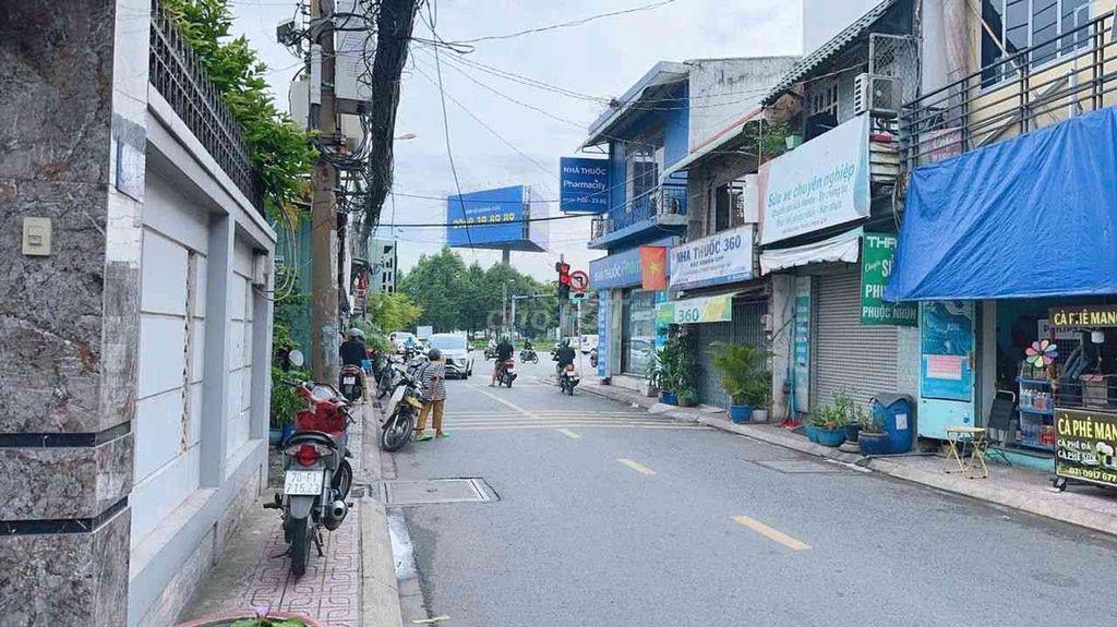 Biệt Thự 3 Tầng NAM HÒA - 7PN - Sát Ga Metro - 190m² Nở Hậu 15m
